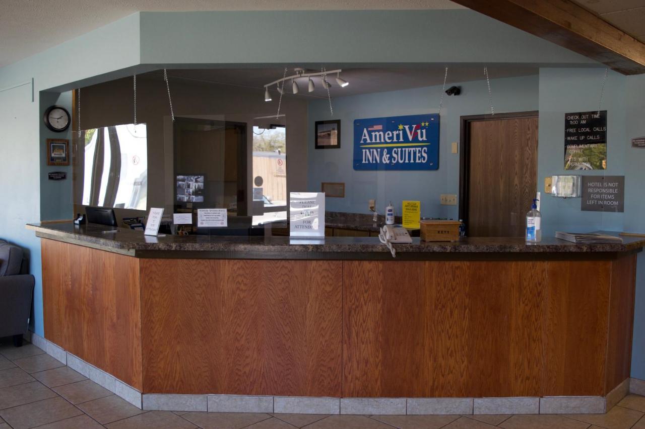 Amerivu Inn And Suites Shawano Wi Ngoại thất bức ảnh