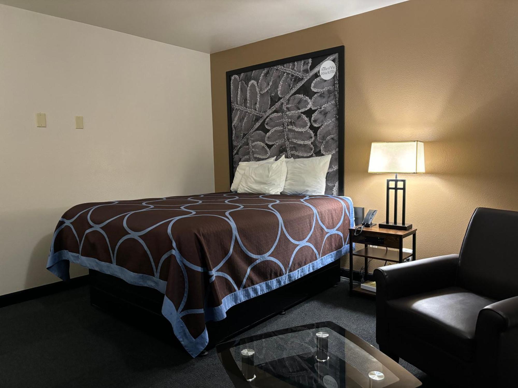 Amerivu Inn And Suites Shawano Wi Ngoại thất bức ảnh