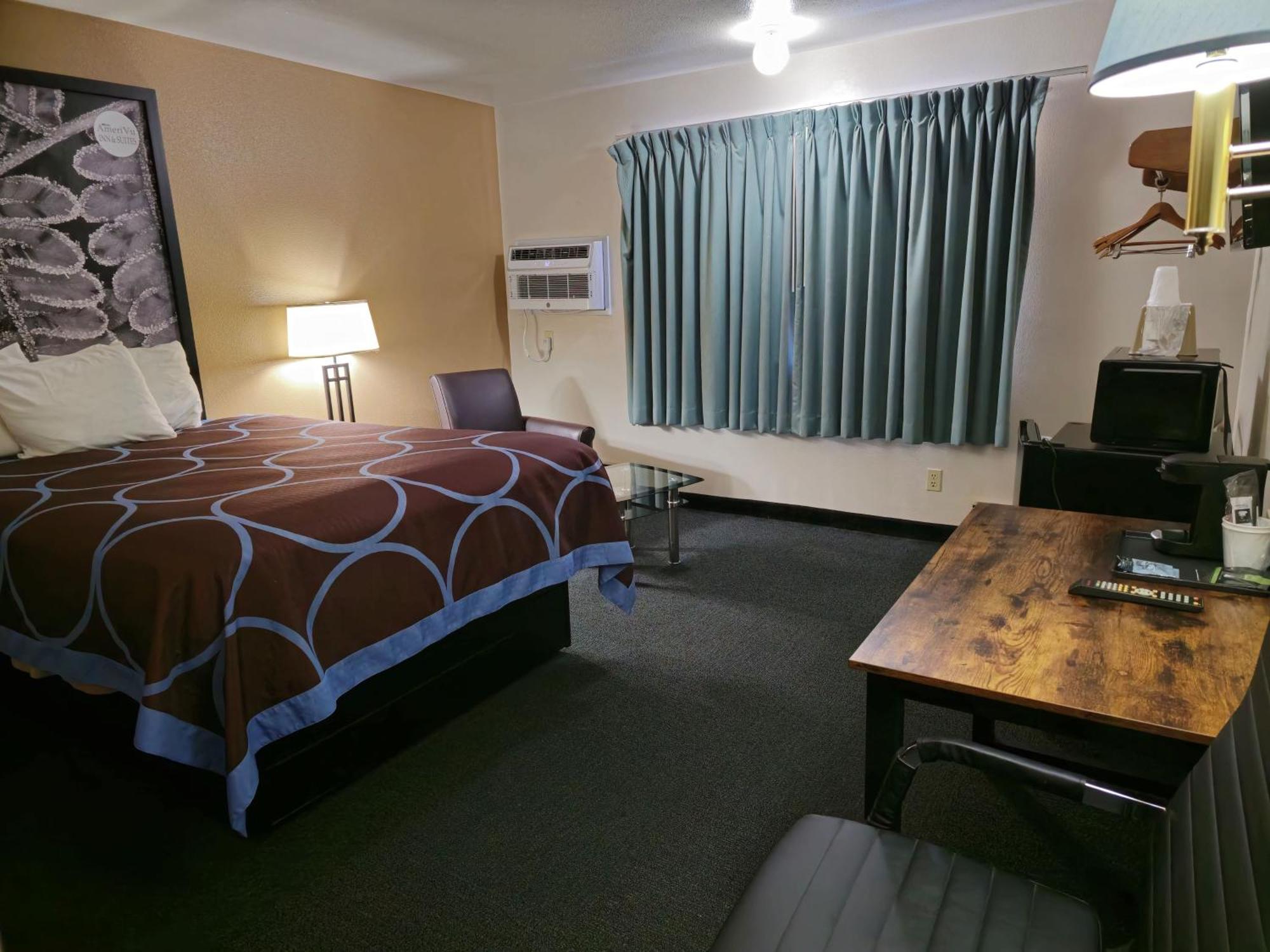 Amerivu Inn And Suites Shawano Wi Ngoại thất bức ảnh